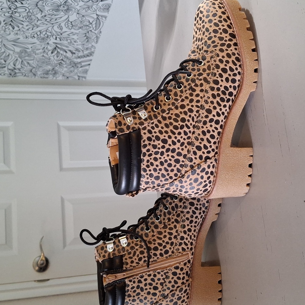 Leopard Print Ankle Boots - Picture 5 of 12